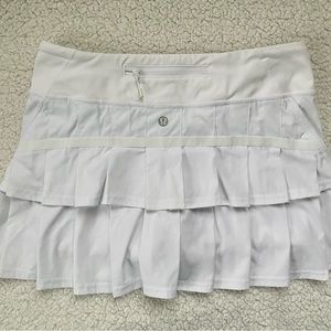 Lululemon White Pace Setter Skirt Size 4